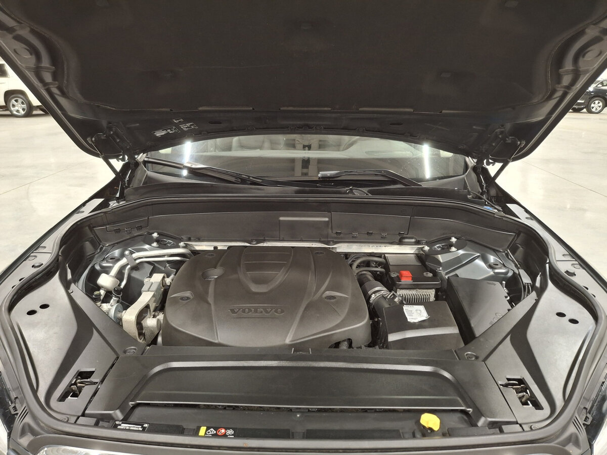 Volvo XC90 с пробегом — 2017 год. Фото: #8