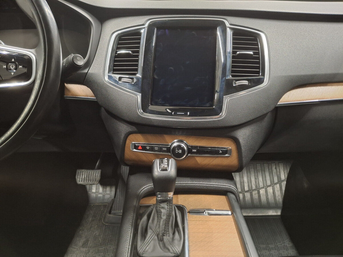 Volvo XC90 с пробегом — 2017 год. Фото: #14