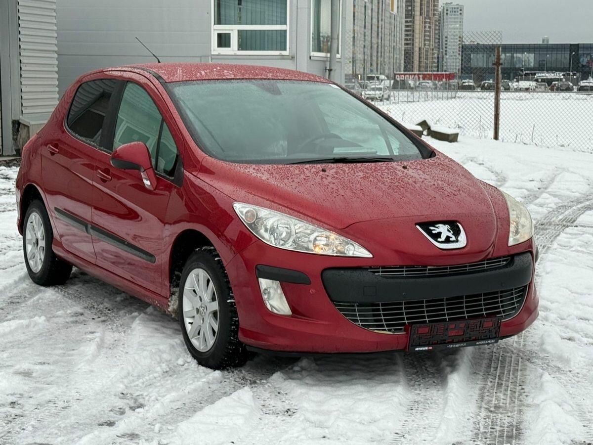 Peugeot 308 с пробегом — 2008 год. Фото: #1