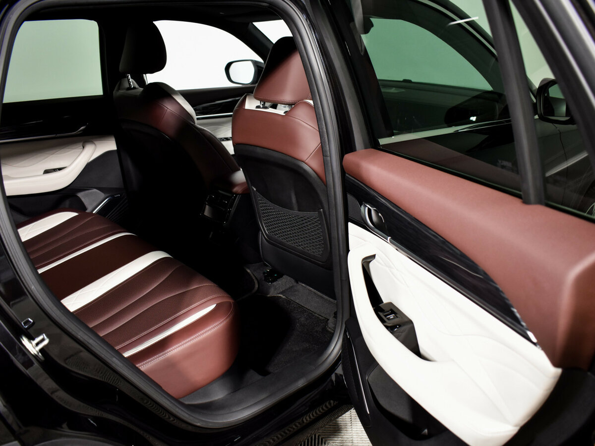 Geely Monjaro с пробегом — 2023 год. Фото: #9