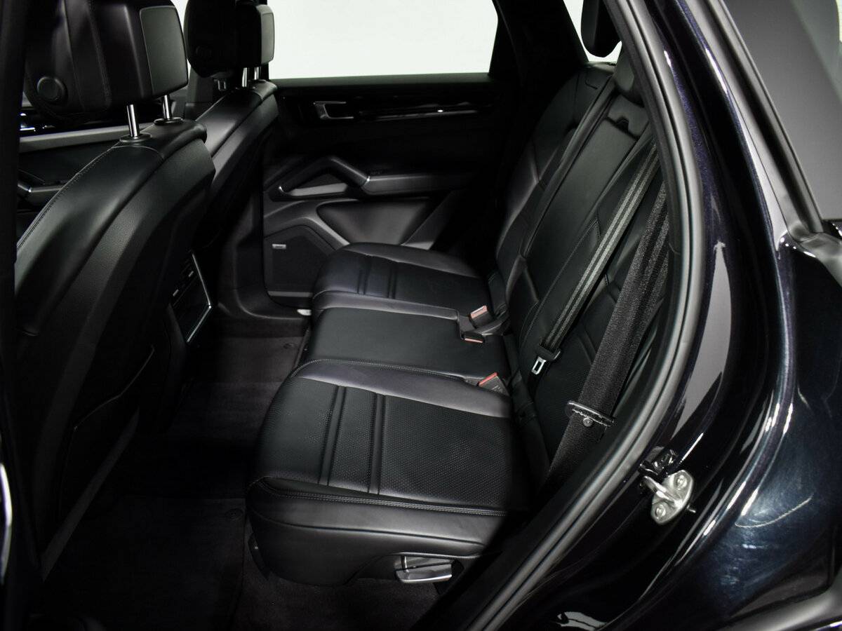 Porsche Cayenne с пробегом — 2019 год. Фото: #8