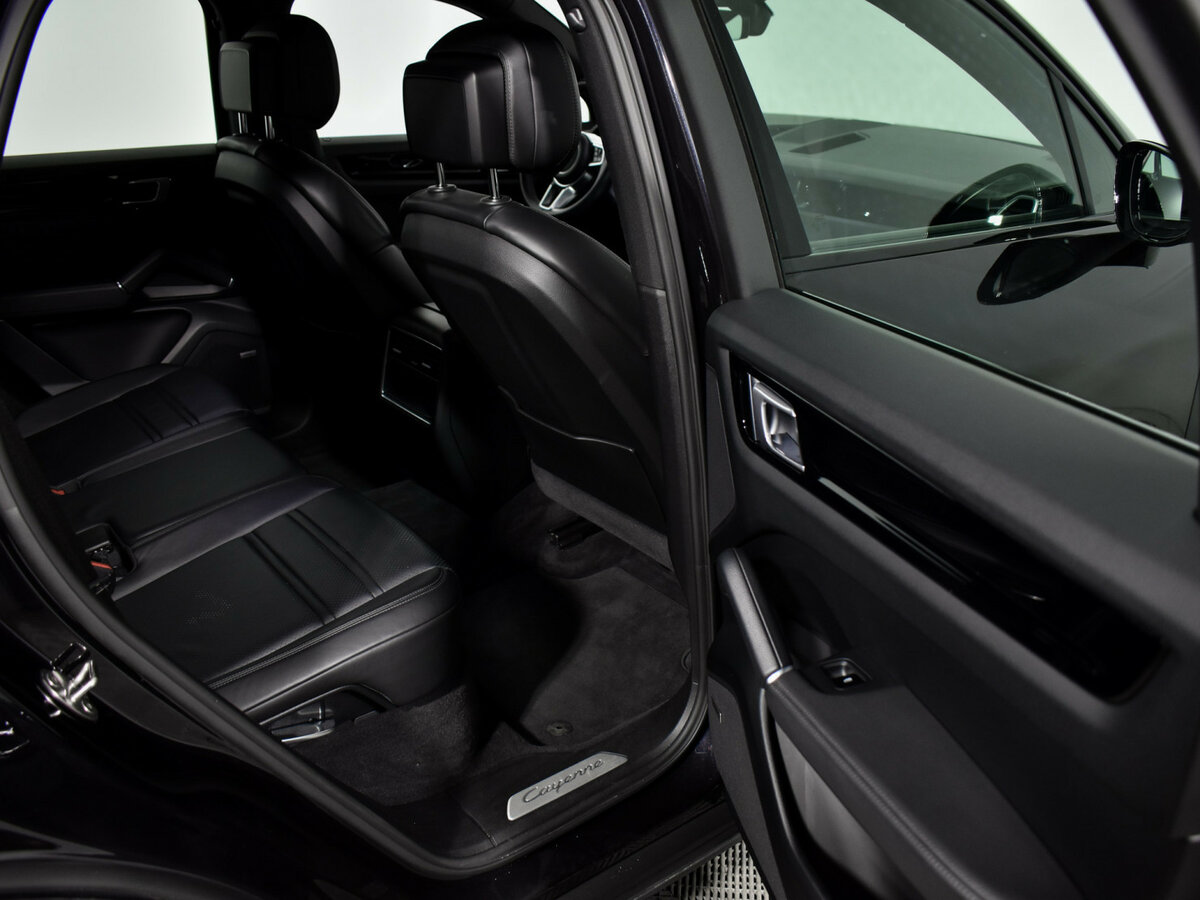 Porsche Cayenne с пробегом — 2019 год. Фото: #9