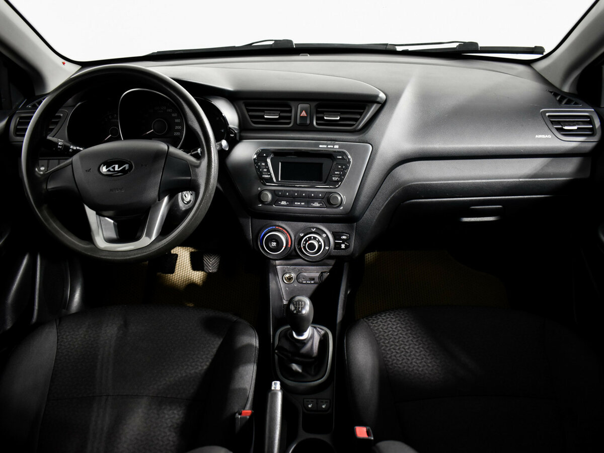 Kia Rio с пробегом — 2011 год. Фото: #12