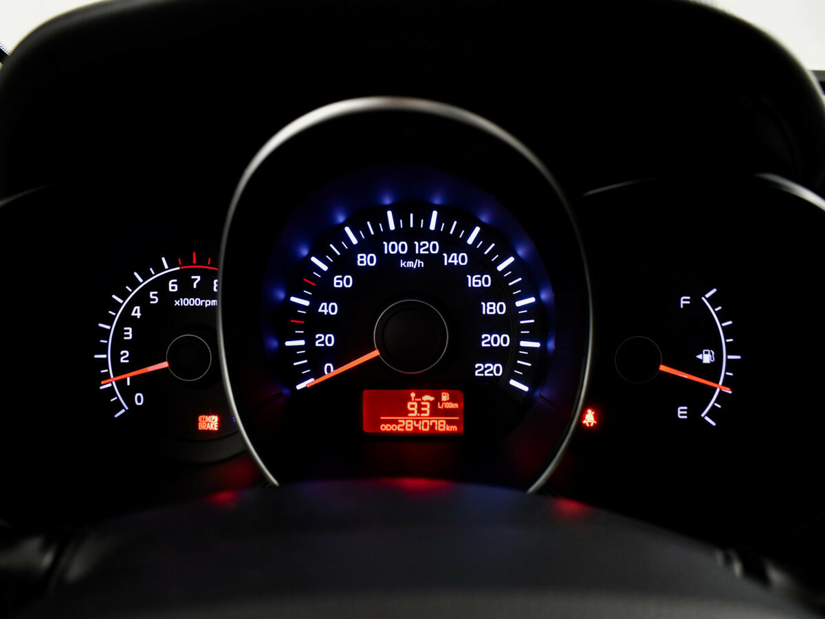 Kia Rio с пробегом — 2011 год. Фото: #16