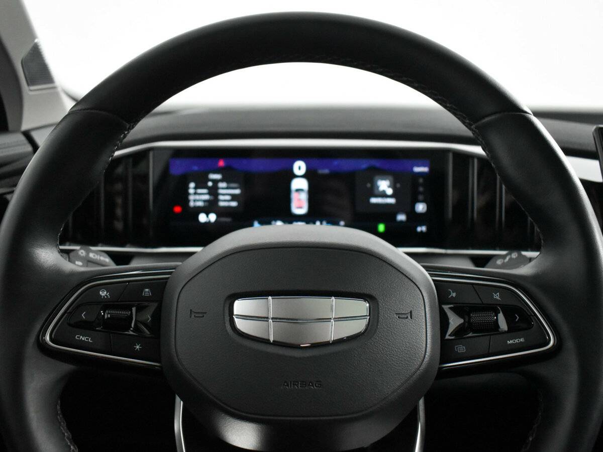 Geely Atlas с пробегом — 2024 год. Фото: #14