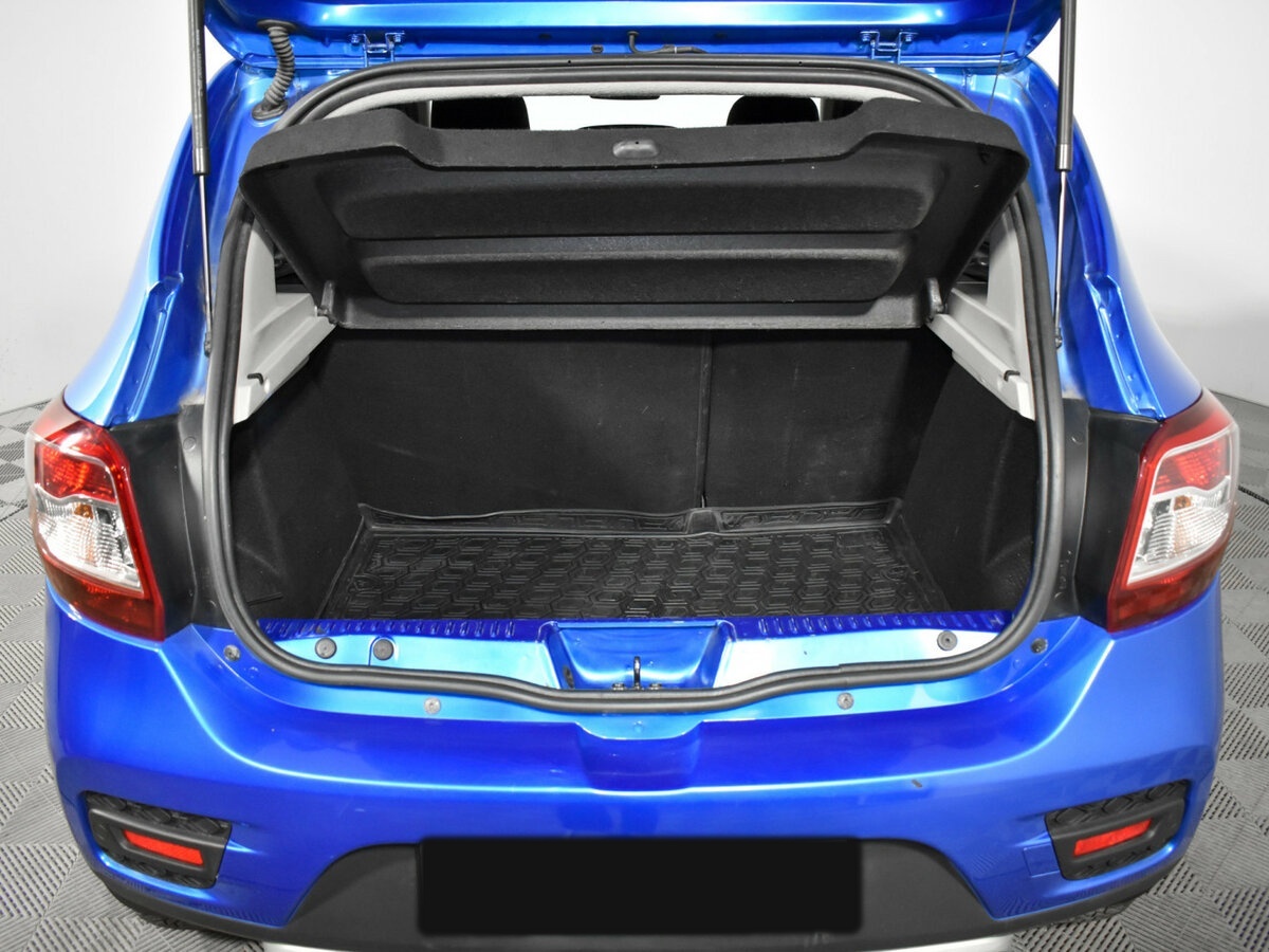 Renault Sandero с пробегом — 2018 год. Фото: #17