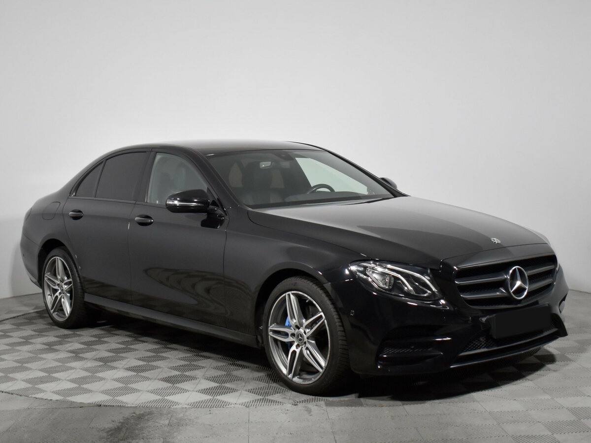 Mercedes-Benz E-Класс с пробегом — 2019 год. Фото: #2