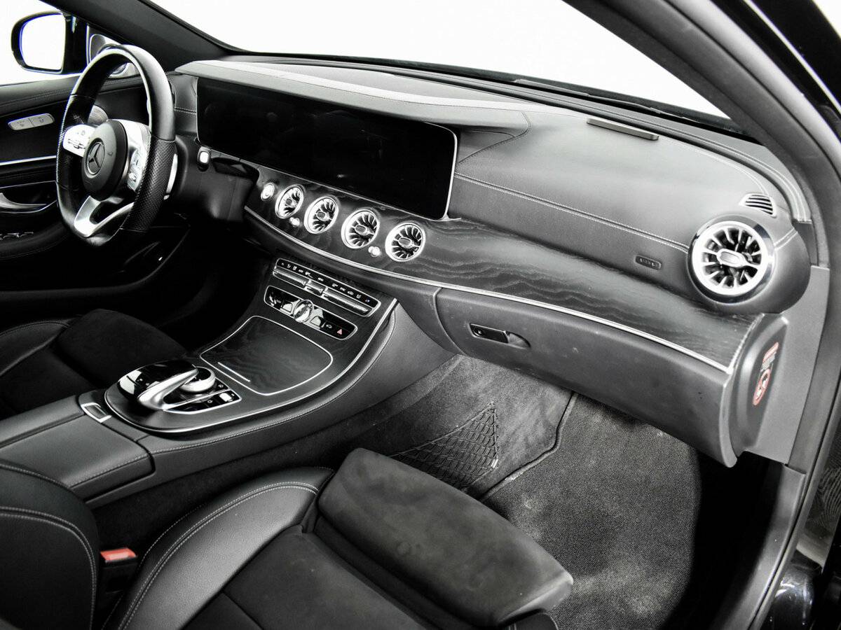 Mercedes-Benz E-Класс с пробегом — 2019 год. Фото: #12