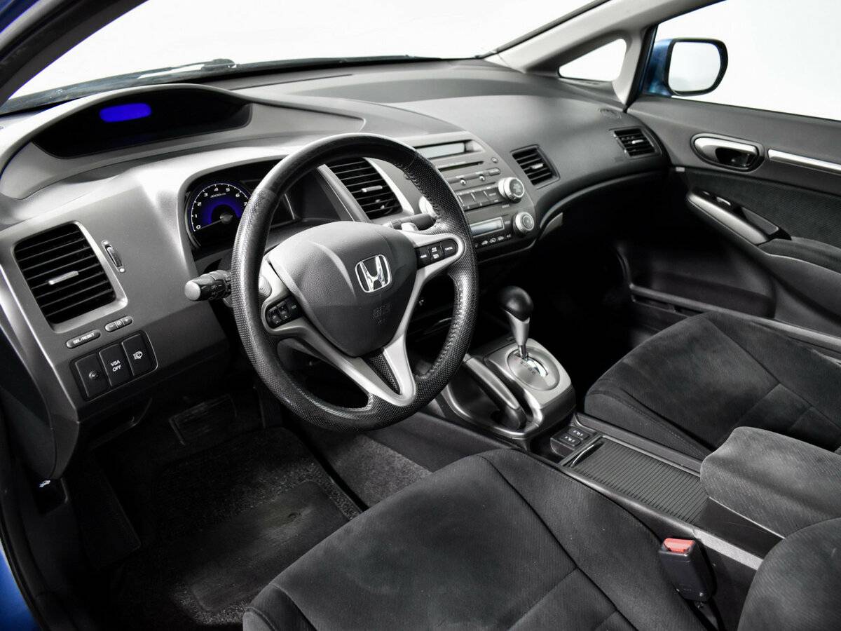 Honda Civic с пробегом — 2009 год. Фото: #8