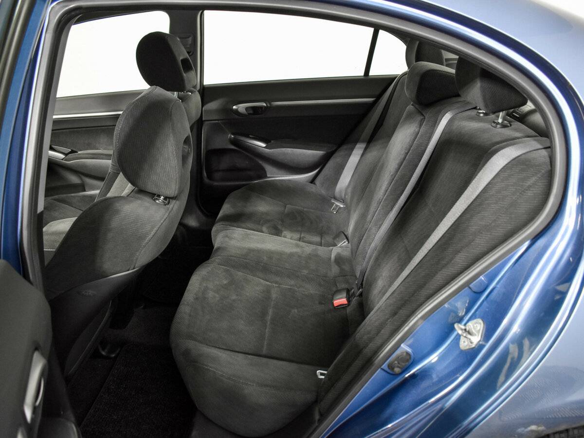 Honda Civic с пробегом — 2009 год. Фото: #10