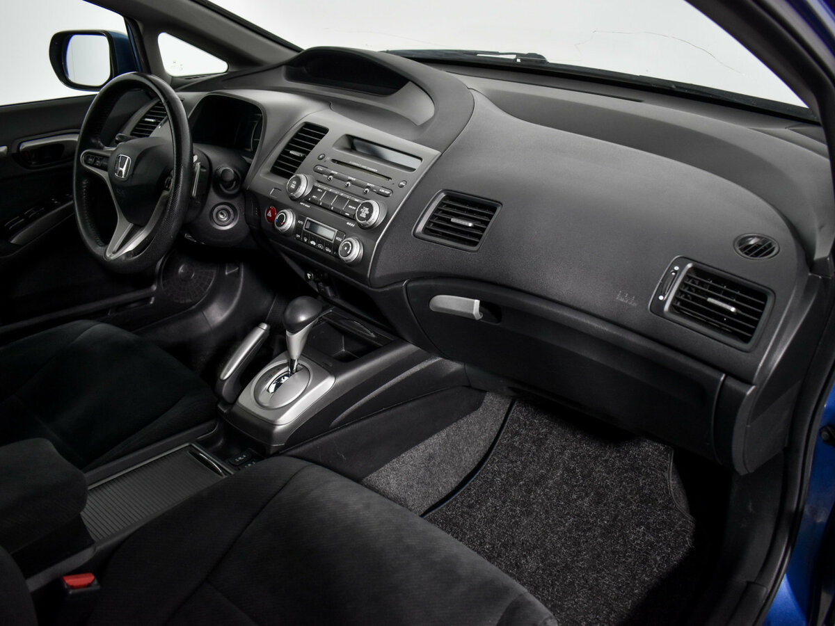 Honda Civic с пробегом — 2009 год. Фото: #11