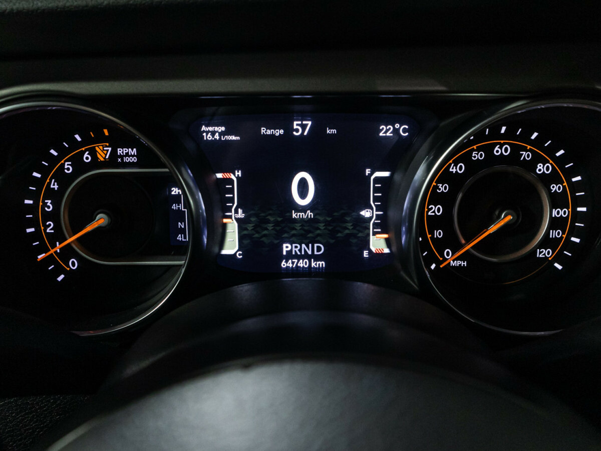 Jeep Wrangler с пробегом — 2020 год. Фото: #8