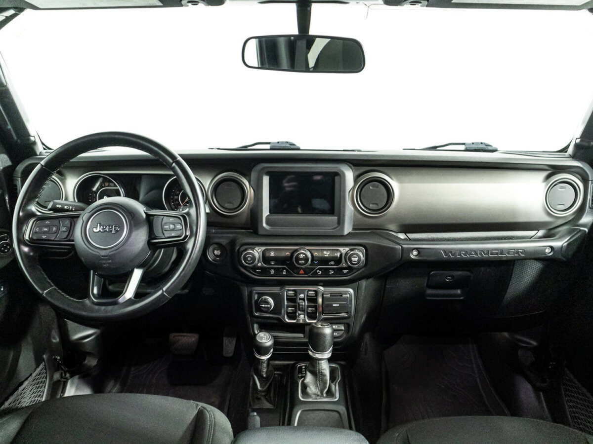 Jeep Wrangler с пробегом — 2020 год. Фото: #9