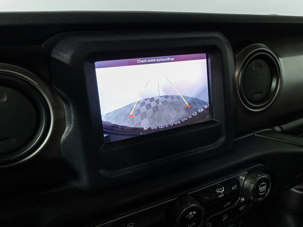 Jeep Wrangler с пробегом — 2020 год. Фото: #10