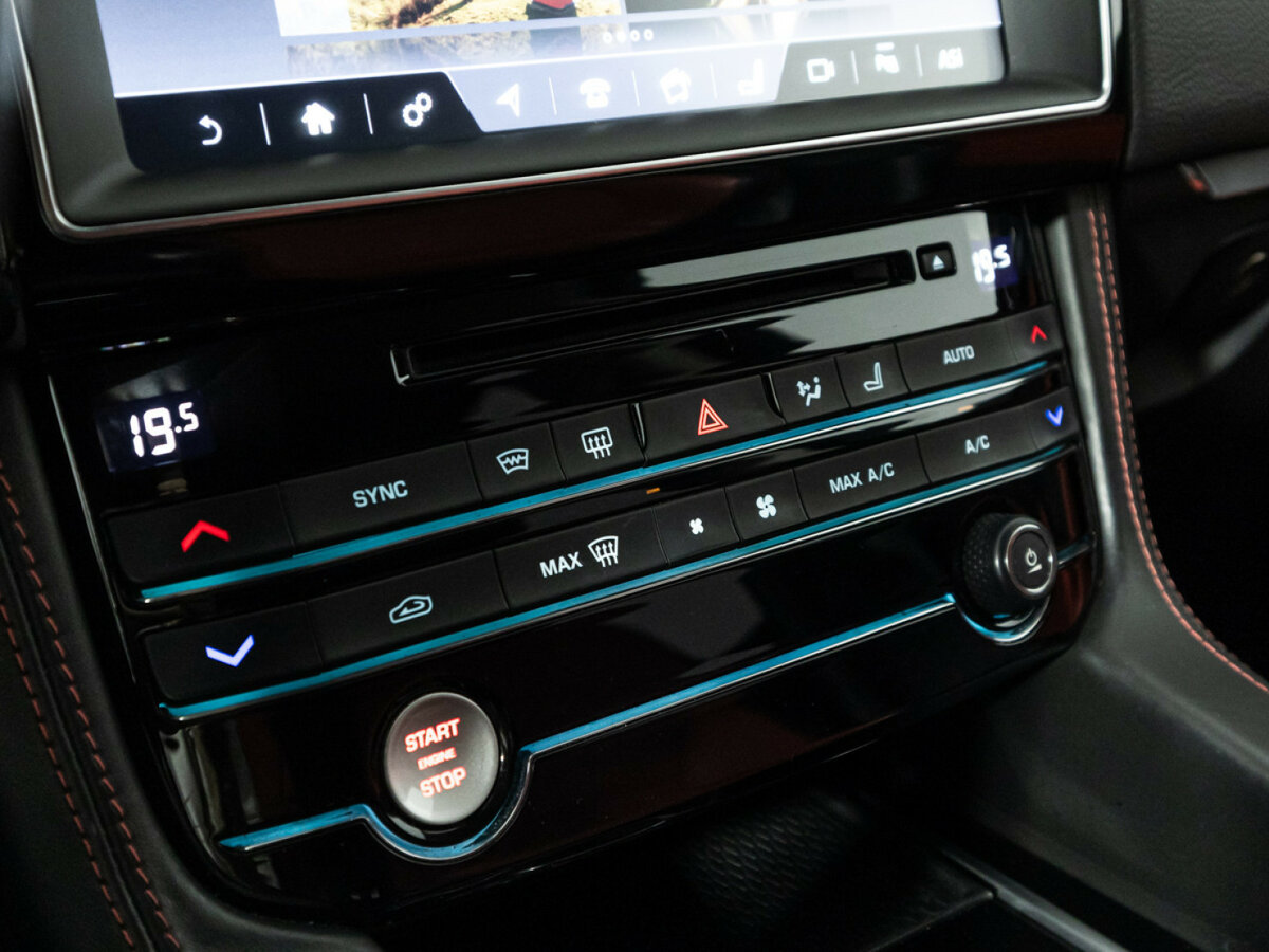 Jaguar F-Pace с пробегом — 2017 год. Фото: #16