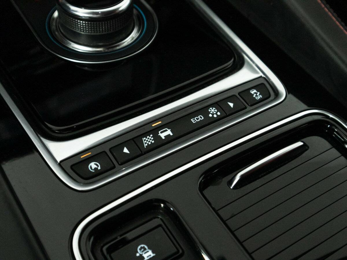 Jaguar F-Pace с пробегом — 2017 год. Фото: #17