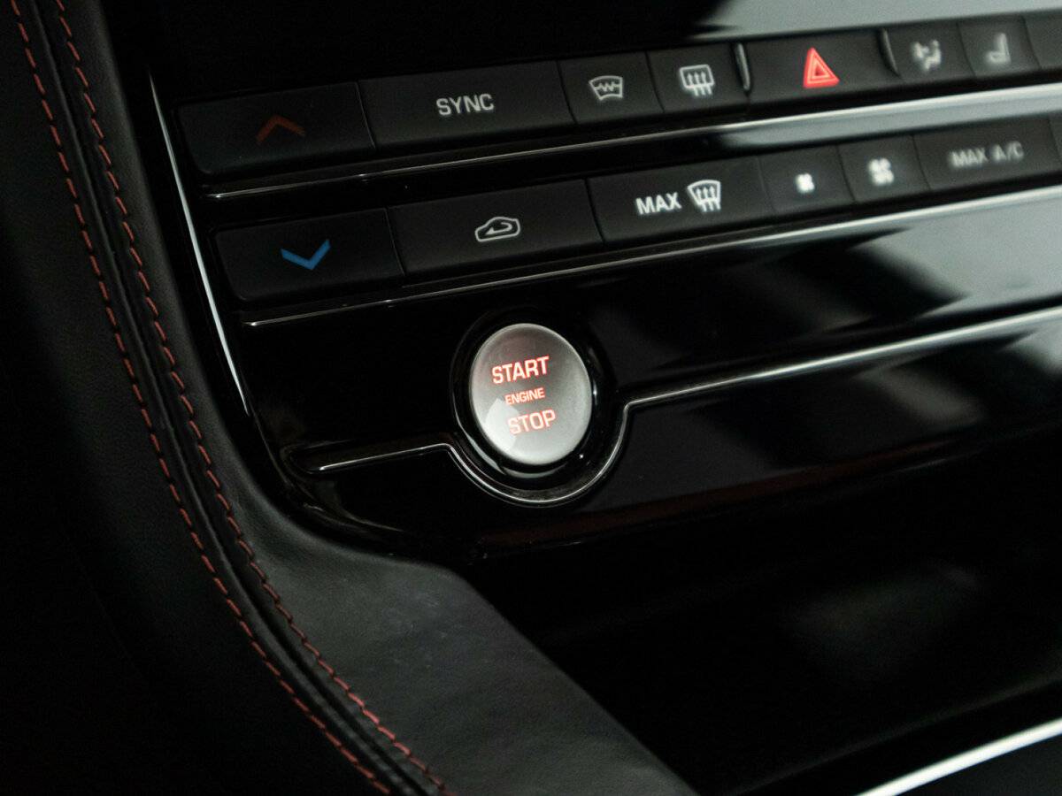 Jaguar F-Pace с пробегом — 2017 год. Фото: #19