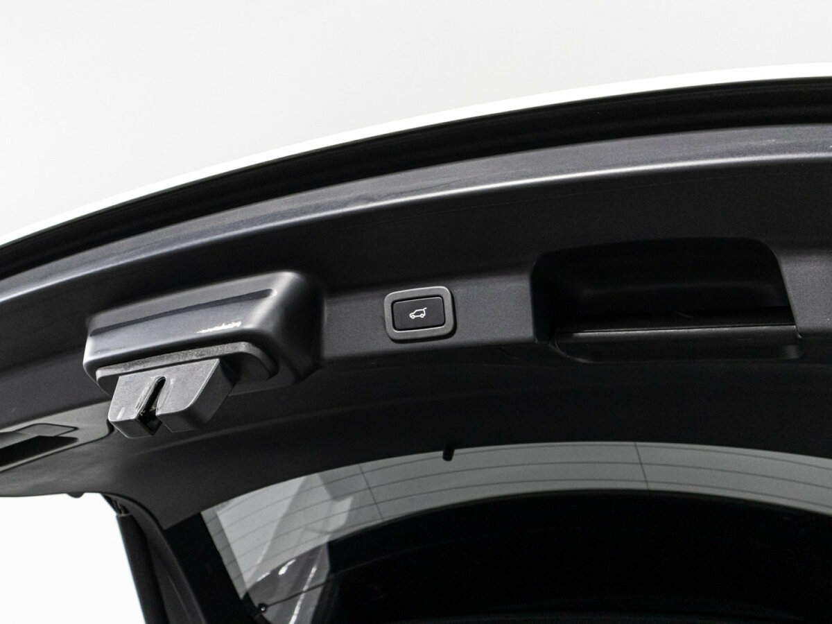 Jaguar F-Pace с пробегом — 2017 год. Фото: #21