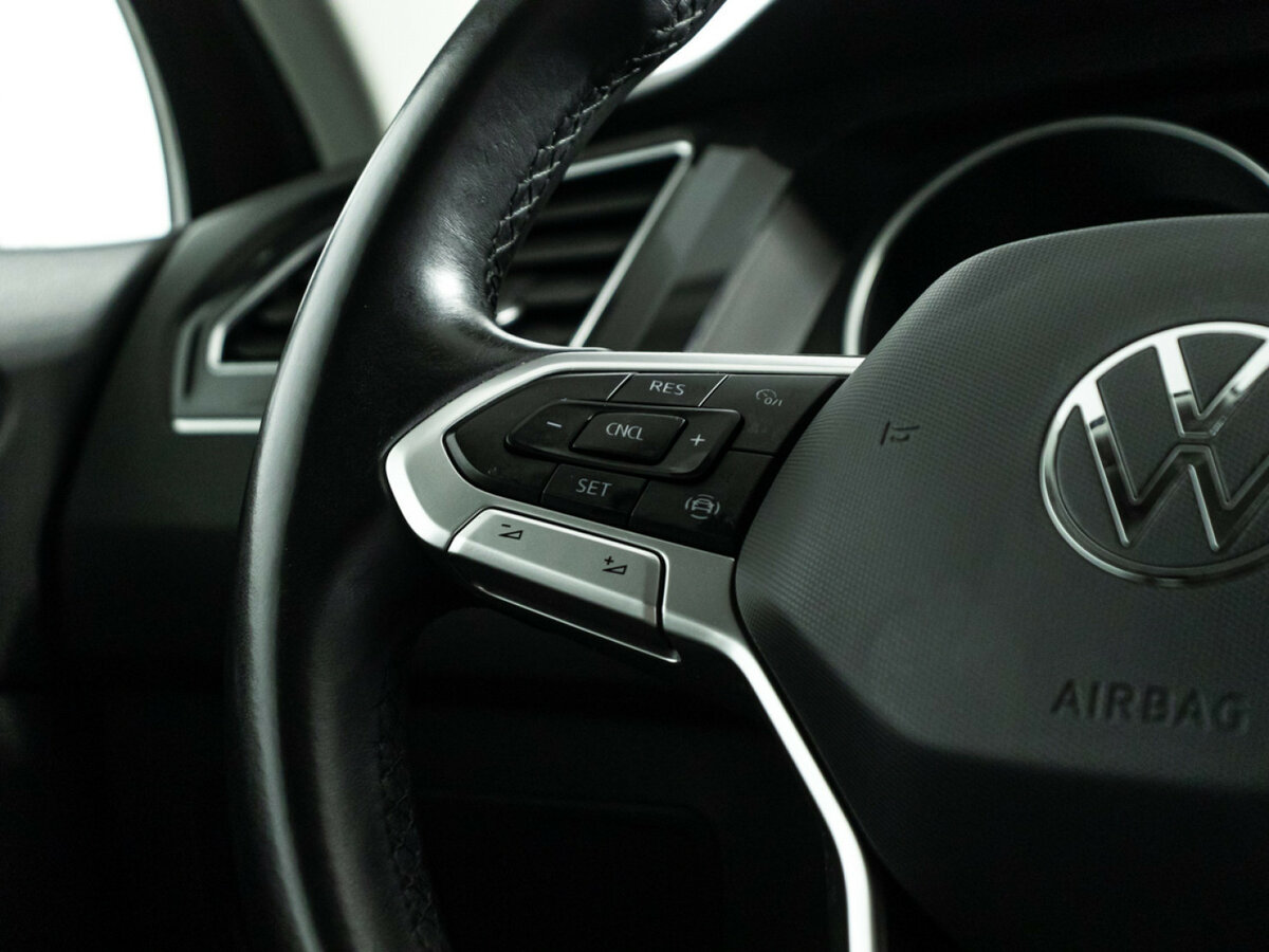 Volkswagen Tiguan с пробегом — 2021 год. Фото: #17