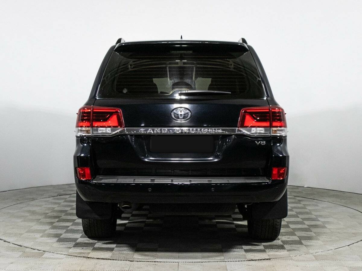 Toyota Land Cruiser с пробегом — 2017 год. Фото: #4