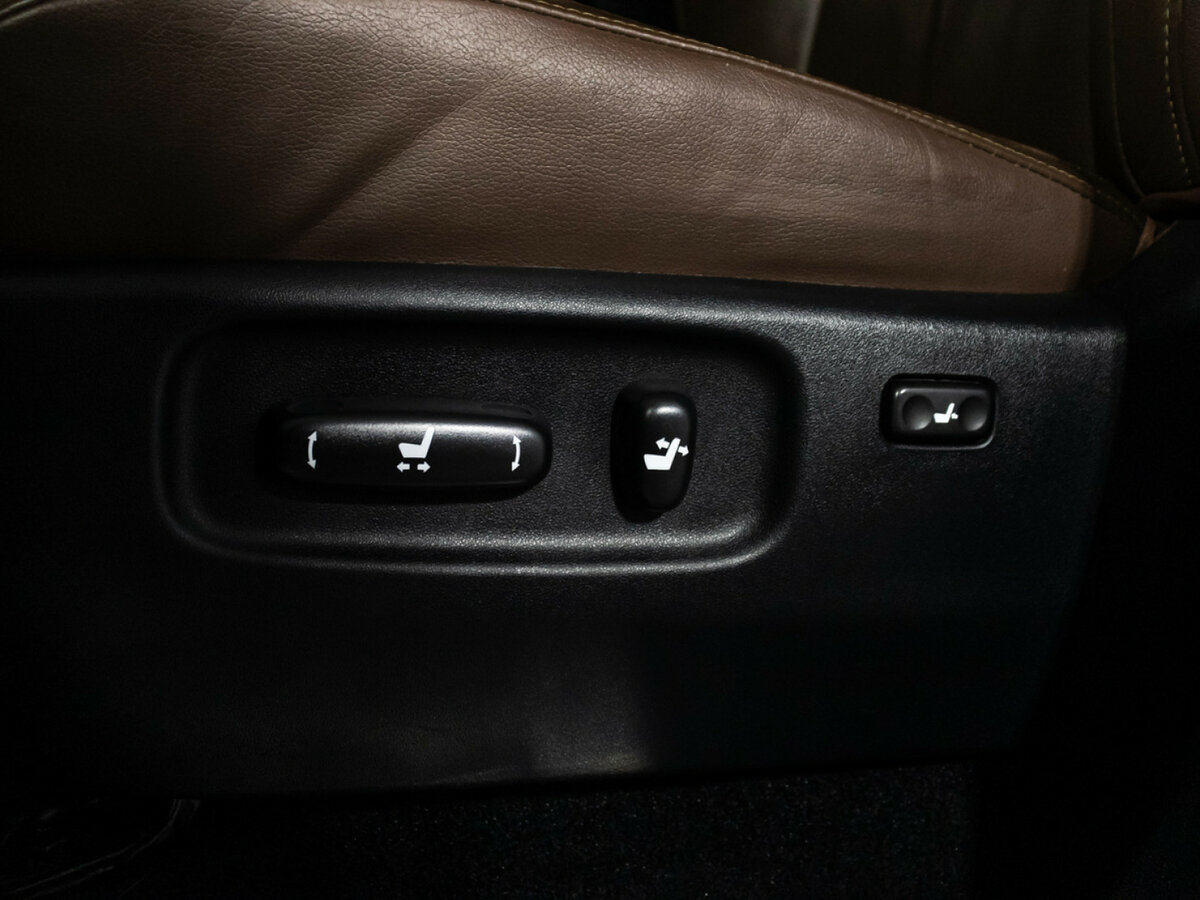 Toyota Land Cruiser с пробегом — 2017 год. Фото: #12