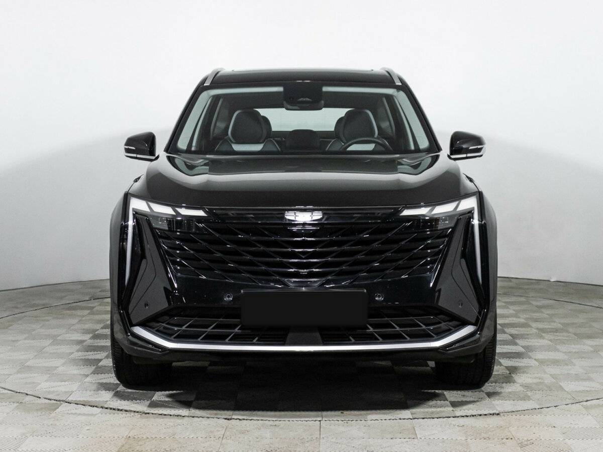 Geely Atlas с пробегом — 2023 год. Фото: #1