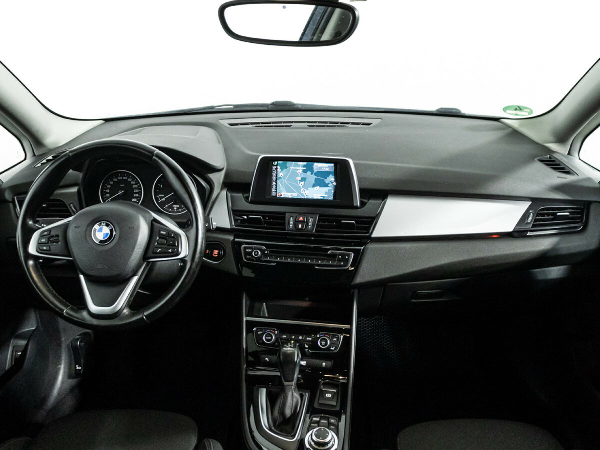 BMW 2 серии Gran Tourer с пробегом — 2015 год. Фото: #11