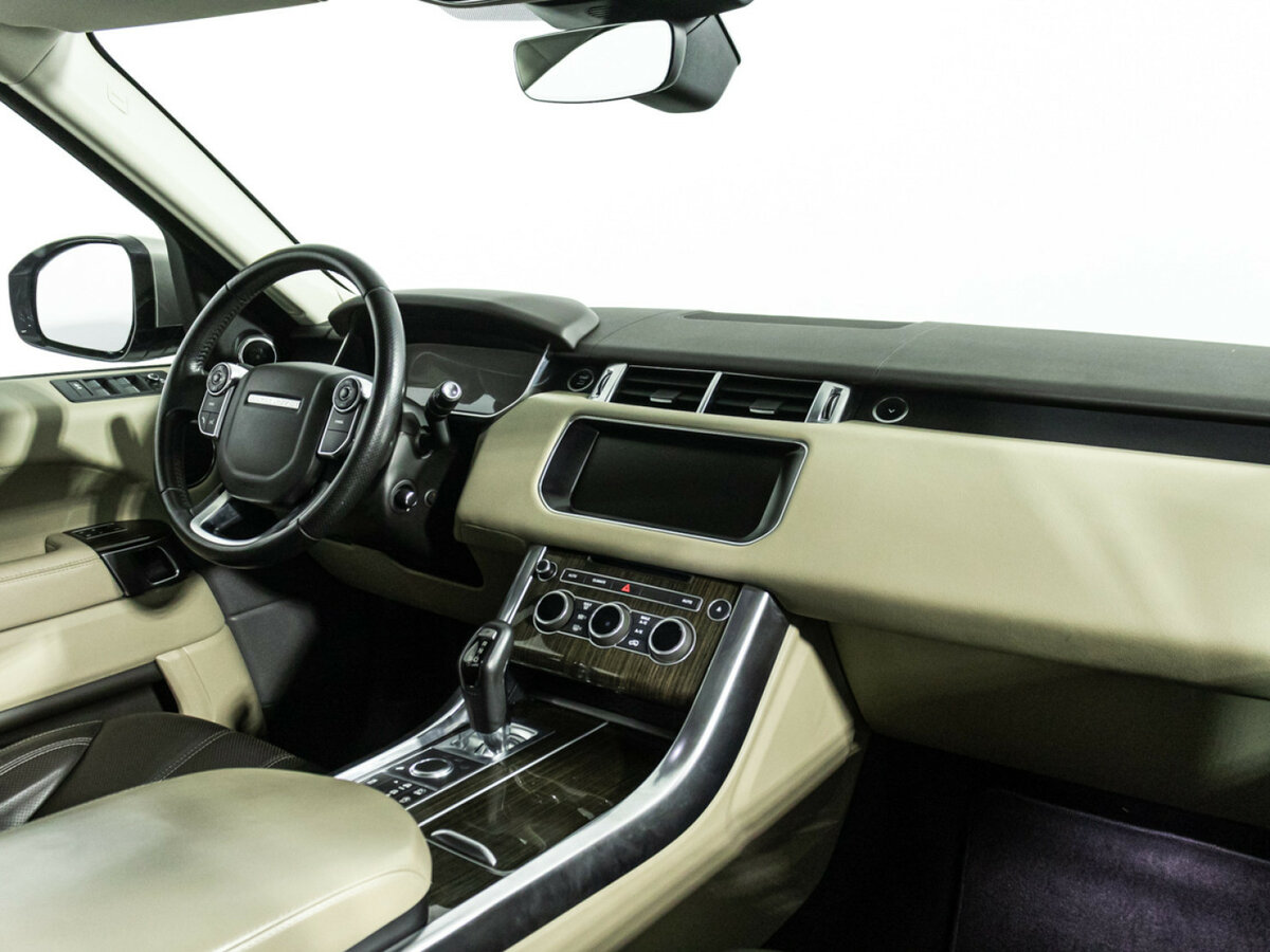Land Rover Range Rover Sport с пробегом — 2017 год. Фото: #6