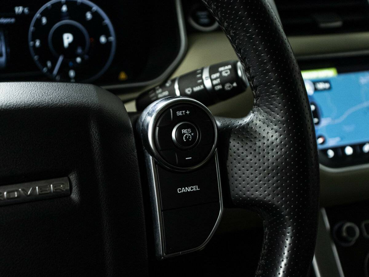 Land Rover Range Rover Sport с пробегом — 2017 год. Фото: #16