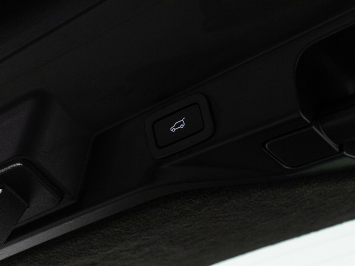 Land Rover Range Rover Sport с пробегом — 2017 год. Фото: #22