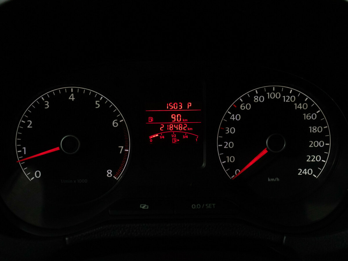 Volkswagen Polo с пробегом — 2013 год. Фото: #11