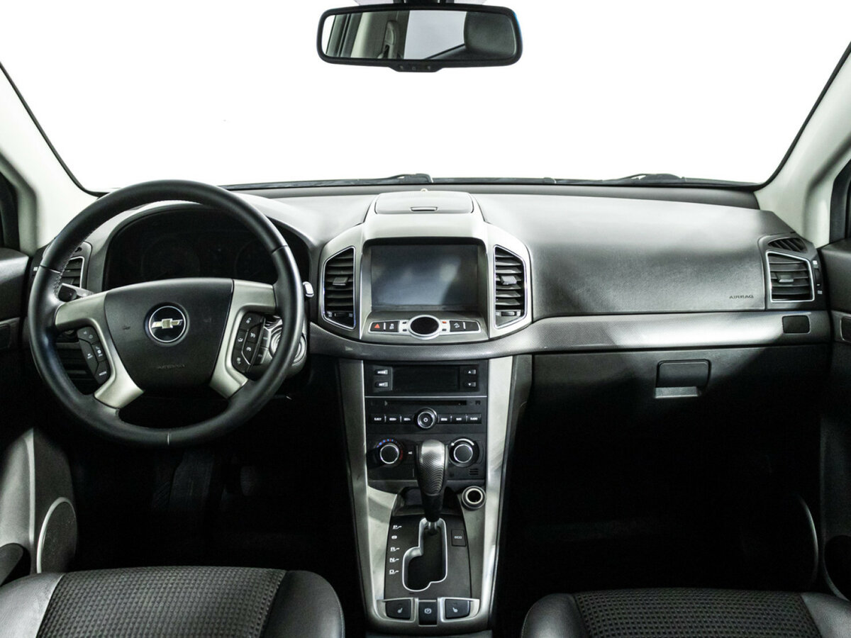 Chevrolet Captiva с пробегом — 2012 год. Фото: #12
