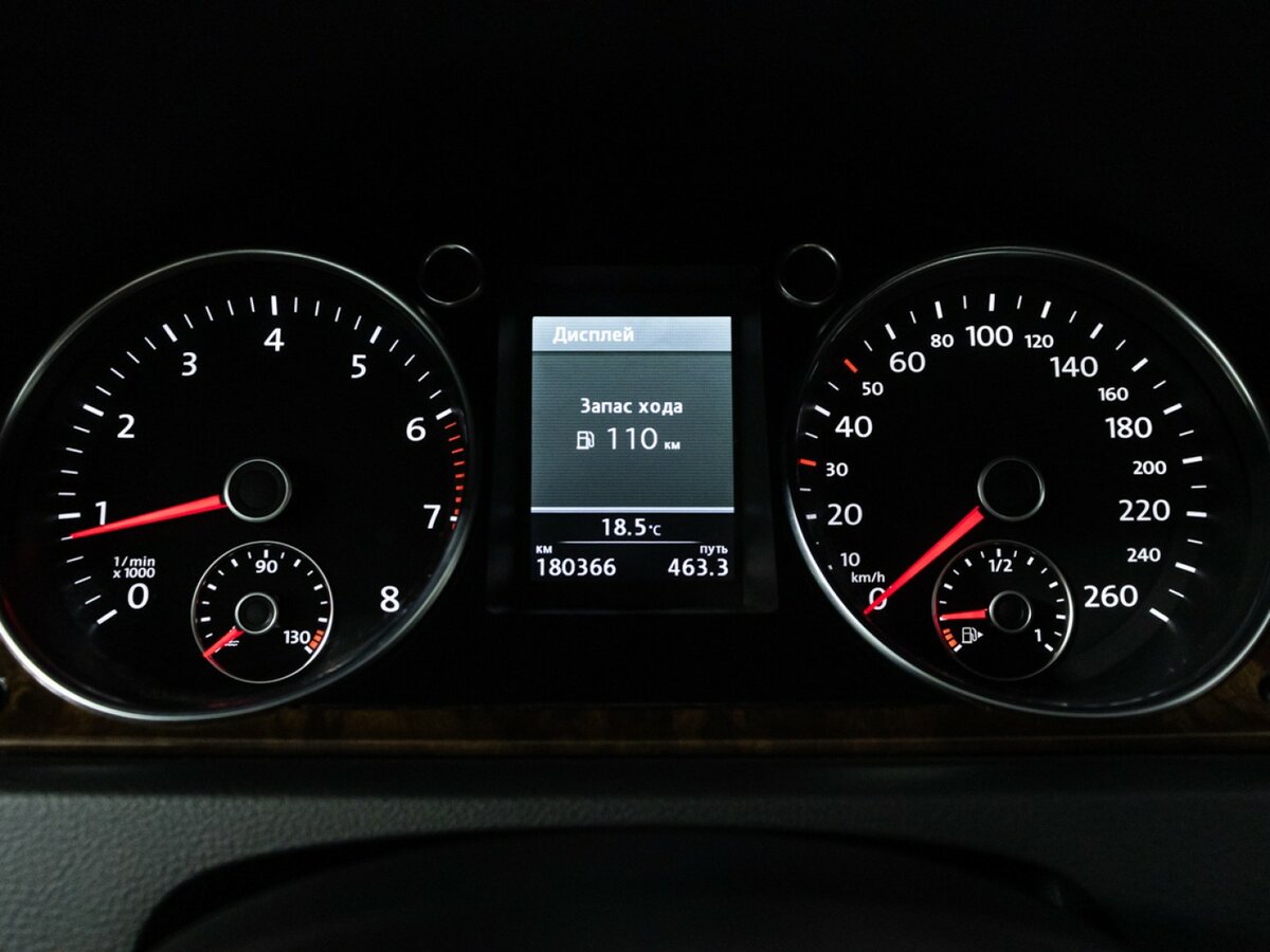 Volkswagen Passat с пробегом — 2011 год. Фото: #11