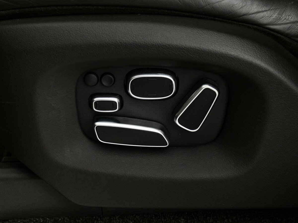 Land Rover Range Rover с пробегом — 2014 год. Фото: #13