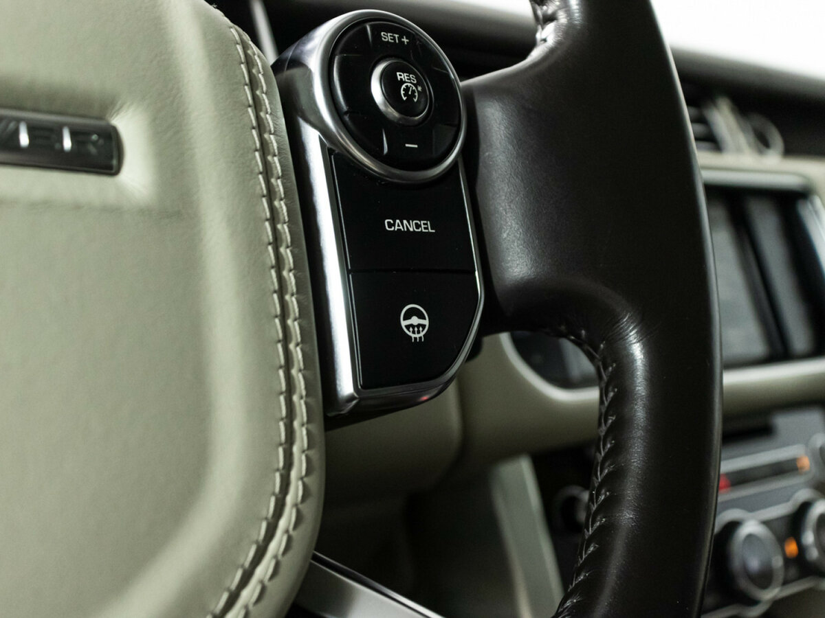 Land Rover Range Rover с пробегом — 2014 год. Фото: #18