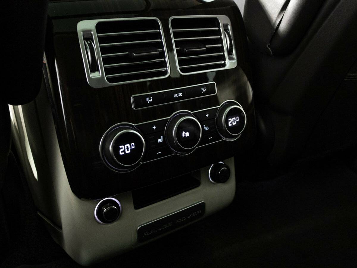 Land Rover Range Rover с пробегом — 2014 год. Фото: #20