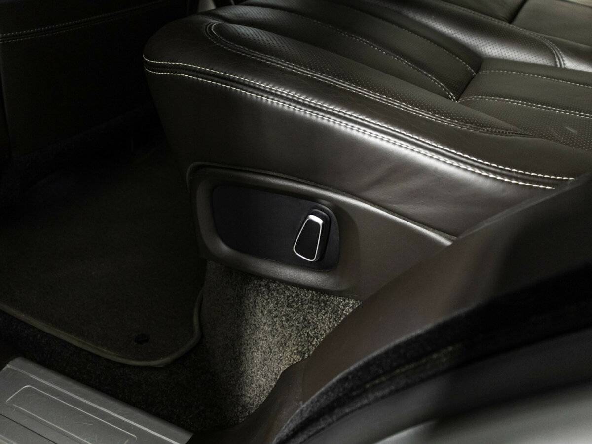 Land Rover Range Rover с пробегом — 2014 год. Фото: #21