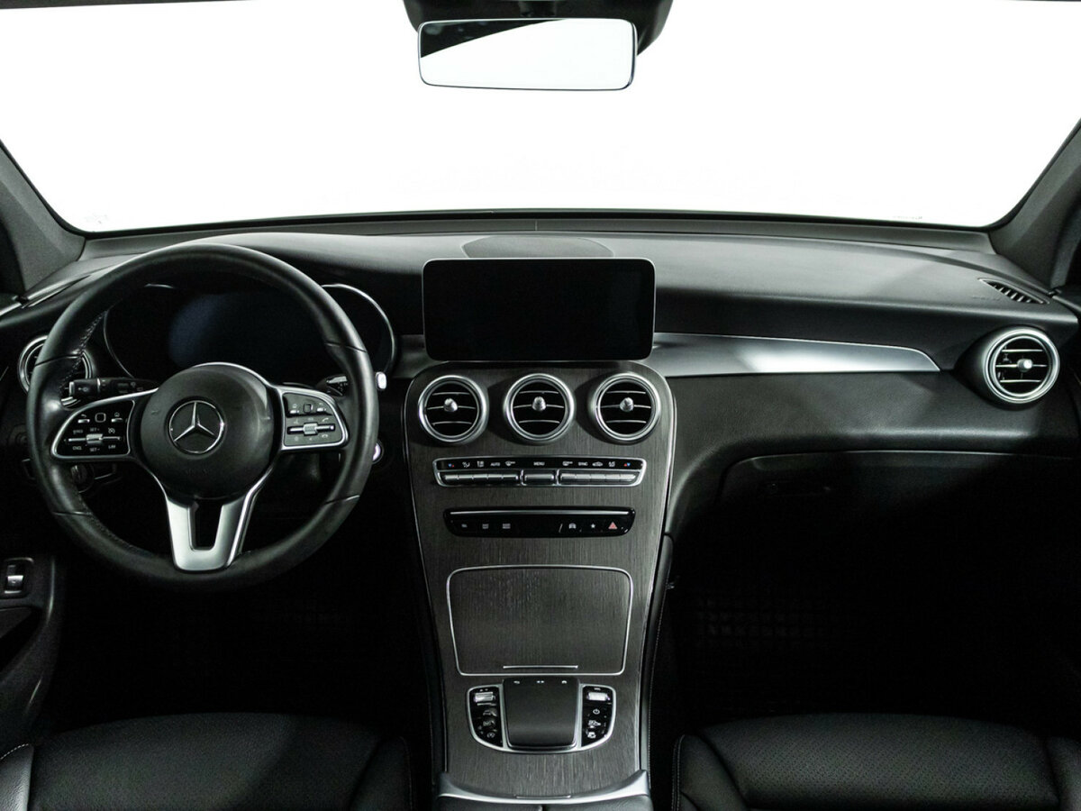 Mercedes-Benz GLC с пробегом — 2021 год. Фото: #10