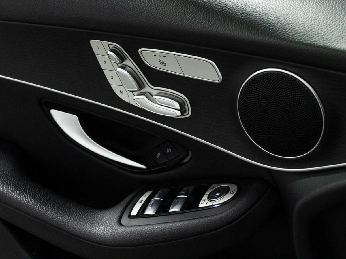 Mercedes-Benz GLC с пробегом — 2021 год. Фото: #11