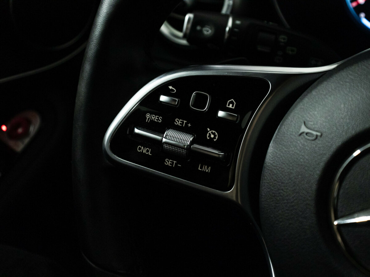 Mercedes-Benz GLC с пробегом — 2021 год. Фото: #16