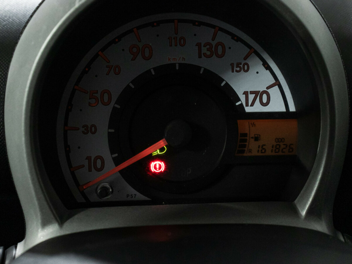 Toyota Aygo с пробегом — 2006 год. Фото: #11