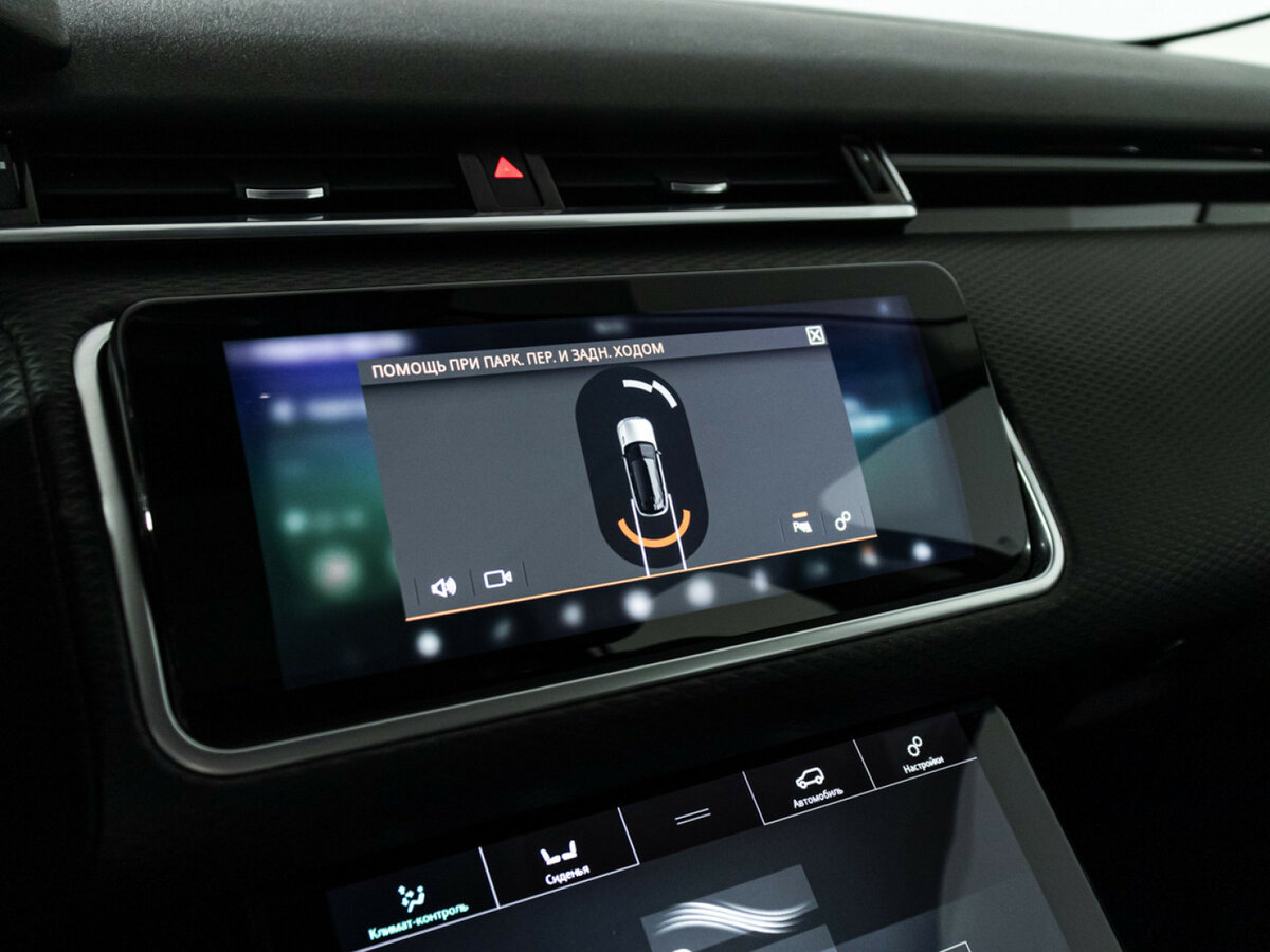 Land Rover Range Rover Velar с пробегом — 2018 год. Фото: #16