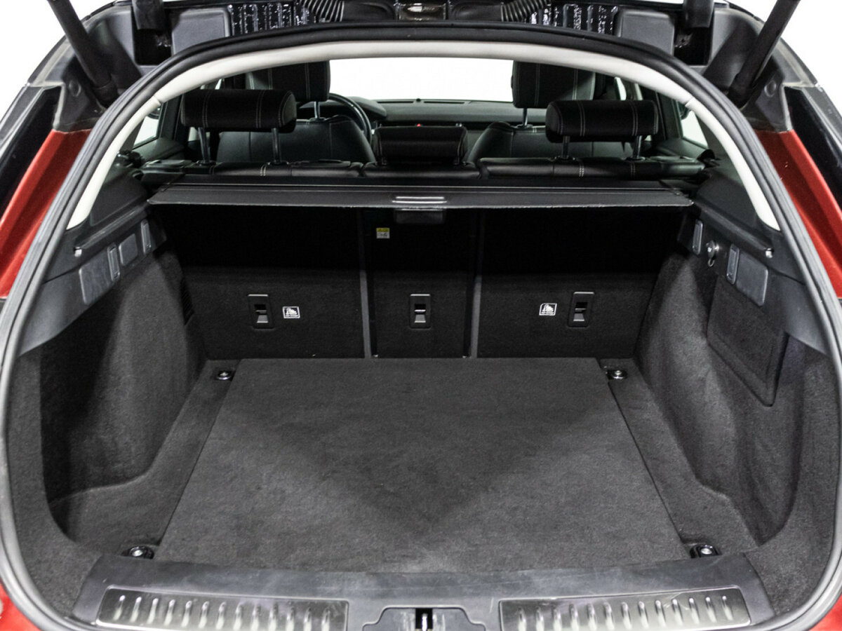 Land Rover Range Rover Velar с пробегом — 2018 год. Фото: #25