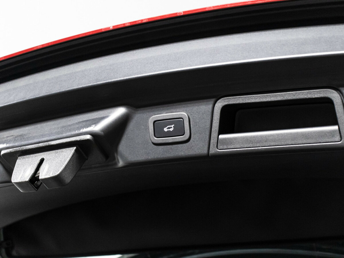 Land Rover Range Rover Velar с пробегом — 2018 год. Фото: #26