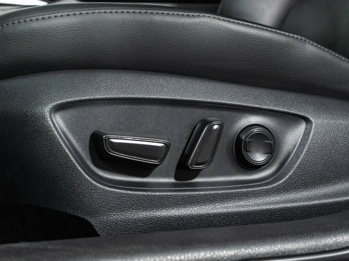 Toyota Camry с пробегом — 2022 год. Фото: #13