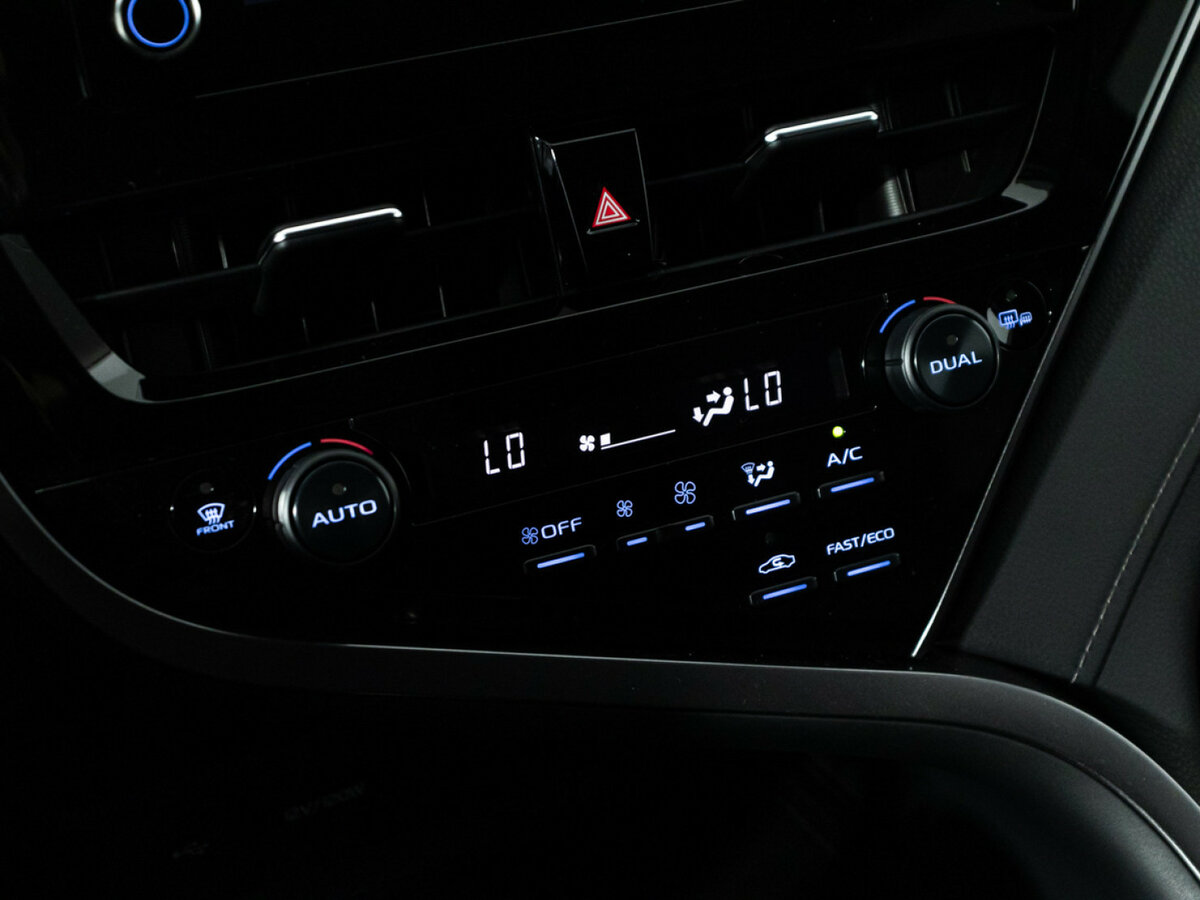 Toyota Camry с пробегом — 2022 год. Фото: #15