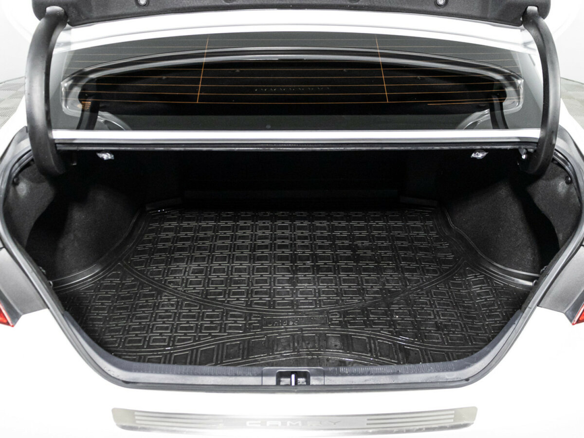 Toyota Camry с пробегом — 2022 год. Фото: #18