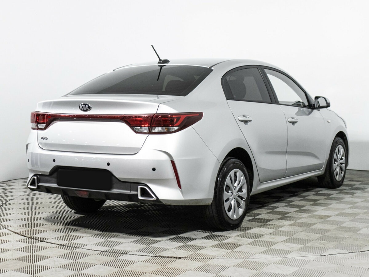 Kia Rio с пробегом — 2021 год. Фото: #4