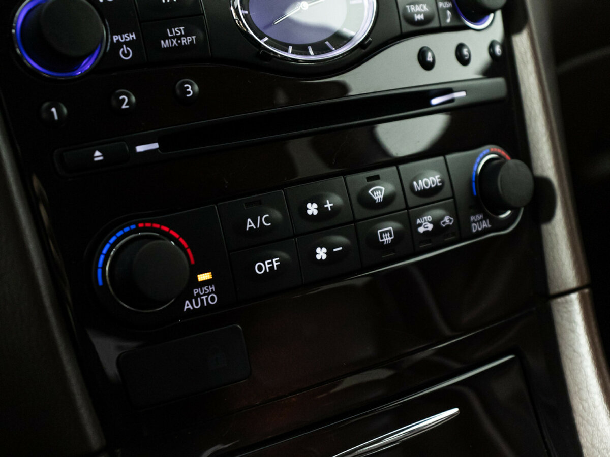 Infiniti EX с пробегом — 2012 год. Фото: #16