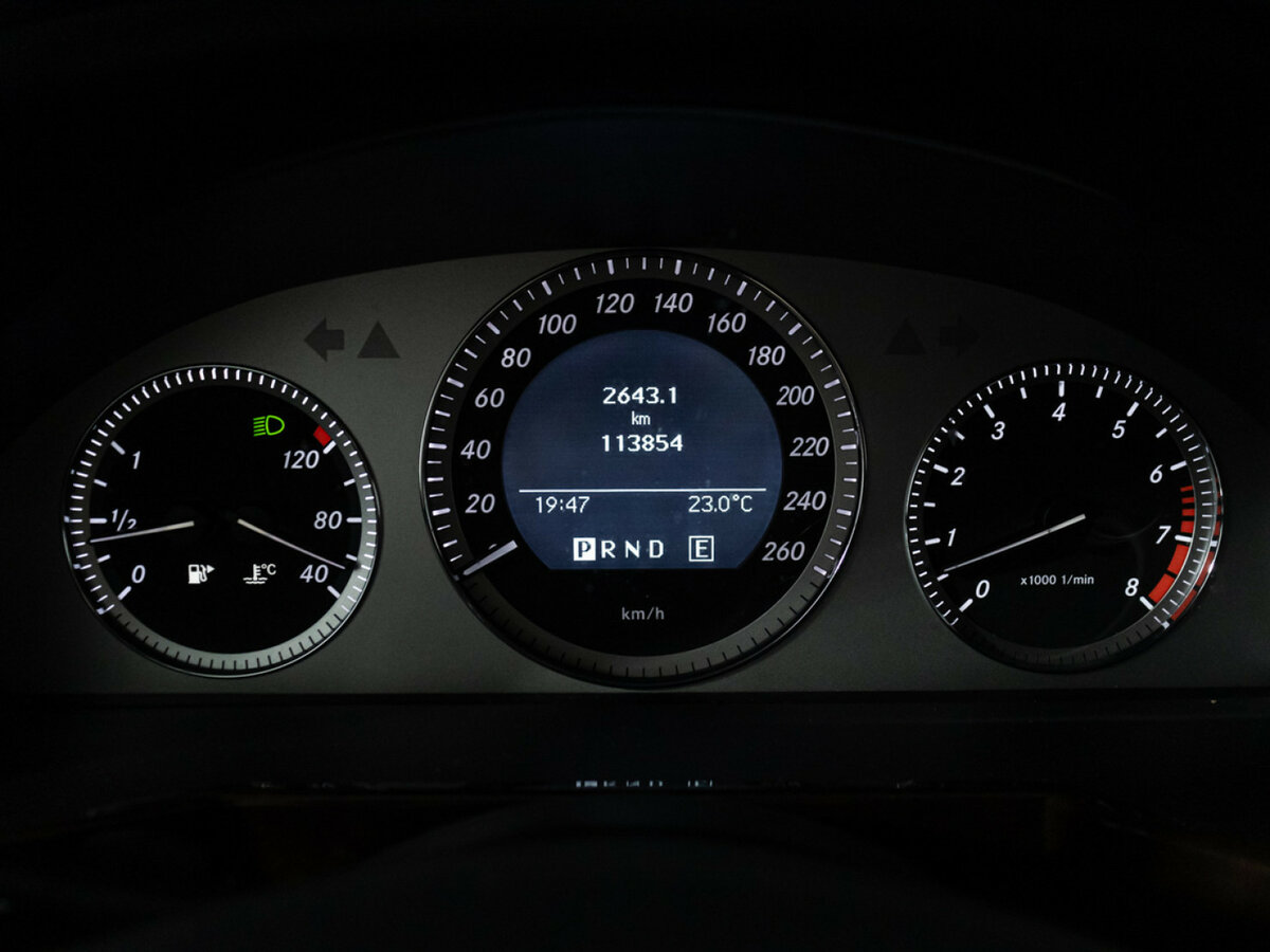 Mercedes-Benz GLK-Класс с пробегом — 2011 год. Фото: #9